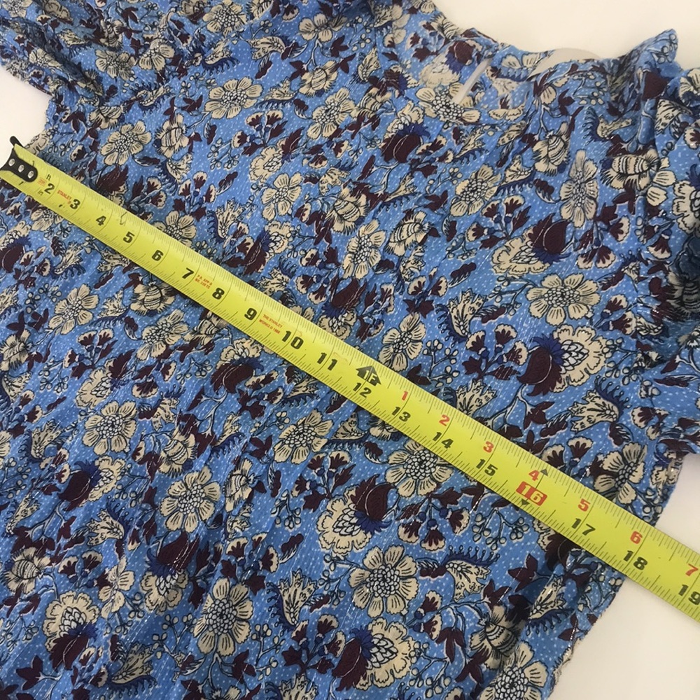 Loft brand Ladies Petite Floral Blouse - Picture 5 of 8